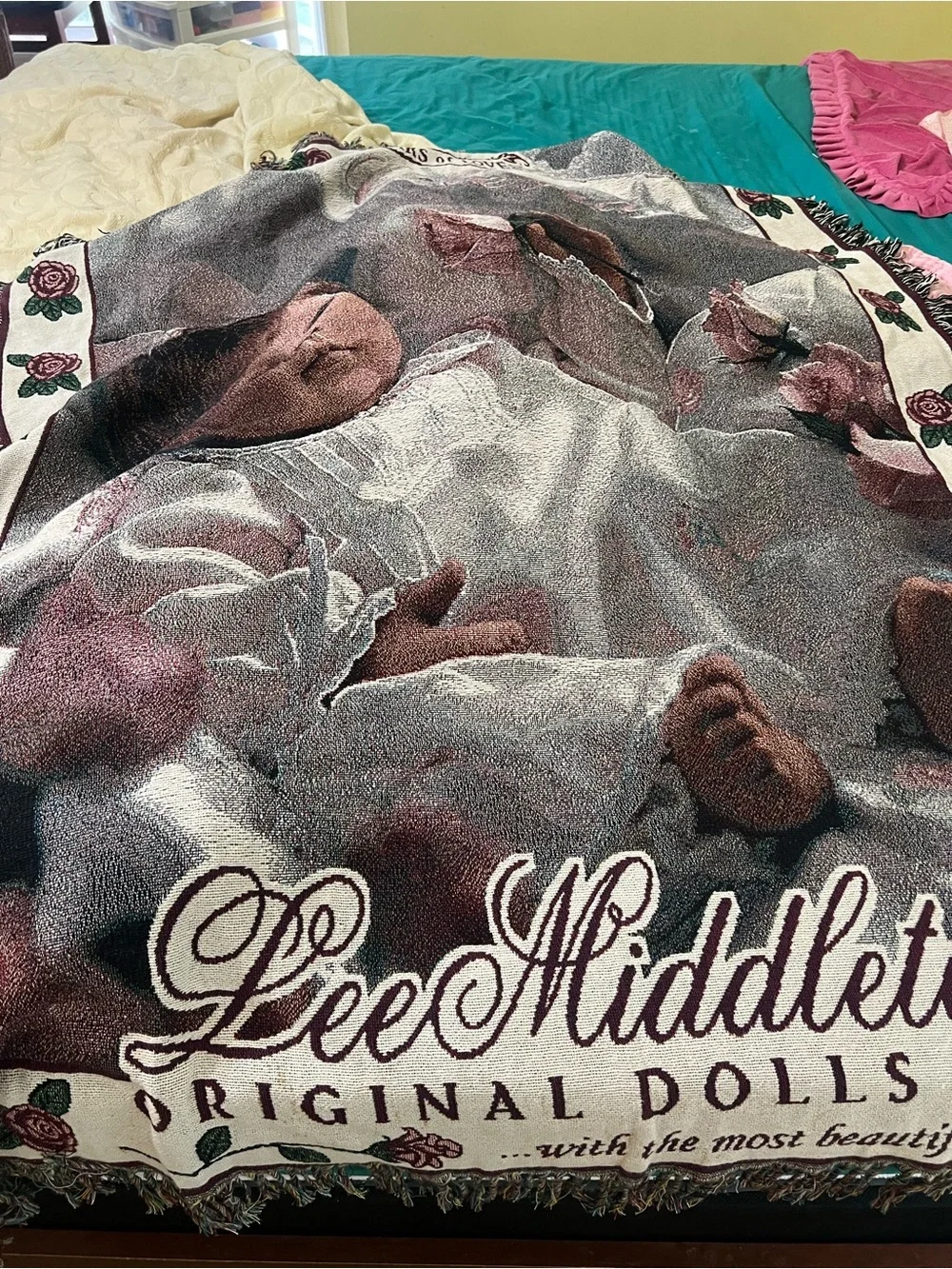 Lee Middleton Original Doll Throw